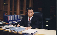 “做企业就像爬山”——访米兰官方端网站董事长李建华